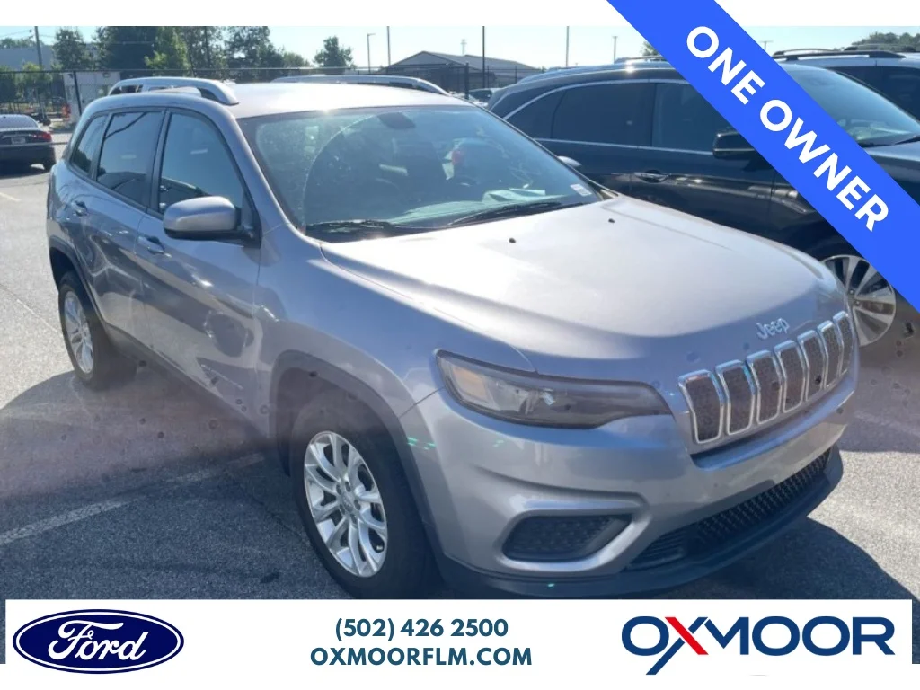 Used 2020 Billet Silver Metallic Clearcoat Jeep Latitude image 1
