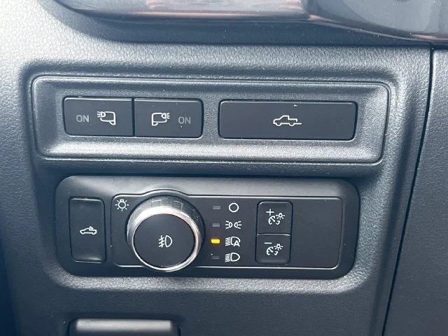Used 2021 Gray Ford XLT image 28