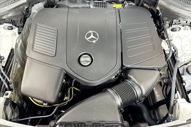 New 2026 Polar White Mercedes-Benz GLC 300 image 58