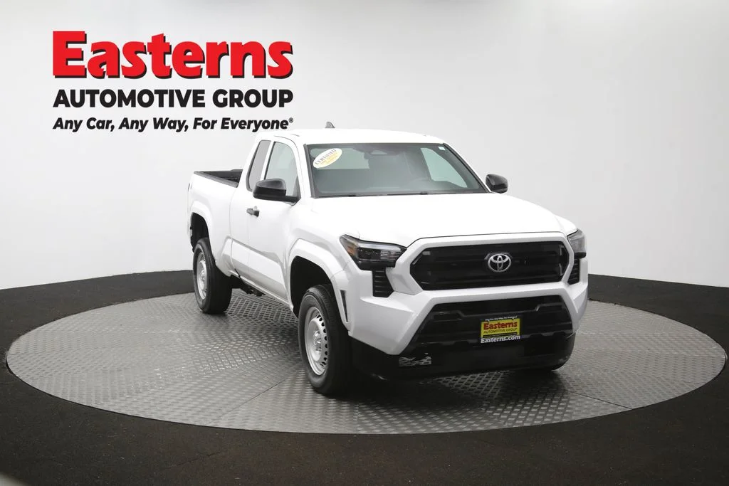 Used 2025 White Toyota SR image 47
