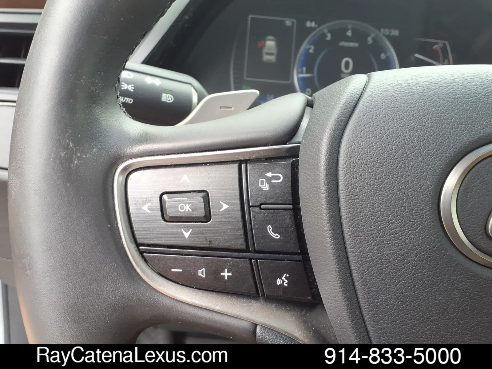 Certified Used 2024 Iridium Lexus 4D Sedan image 14