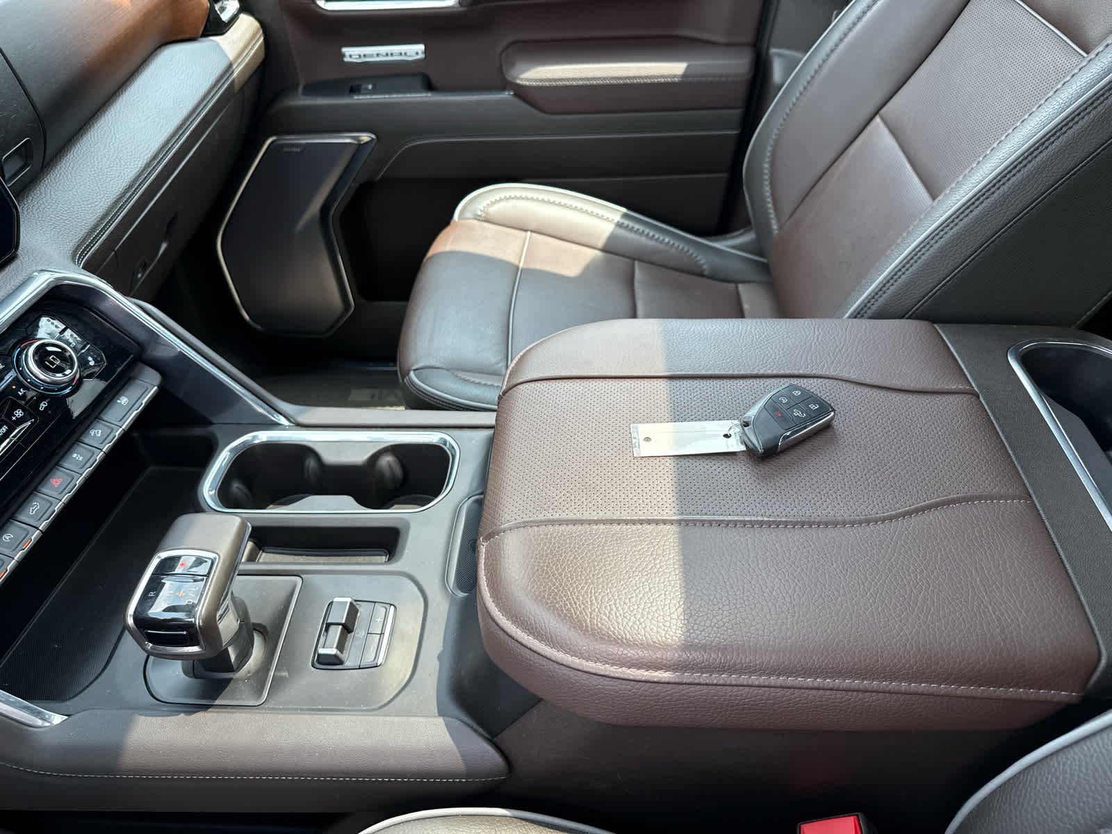 Used 2023 Onyx Black GMC Denali image 19