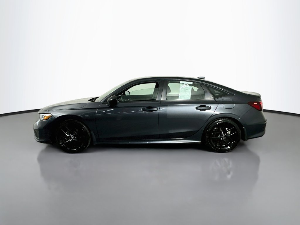 Used 2025  Honda Sport image 5