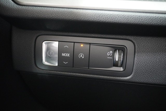 New 2026 Summit White Chevrolet LT image 30