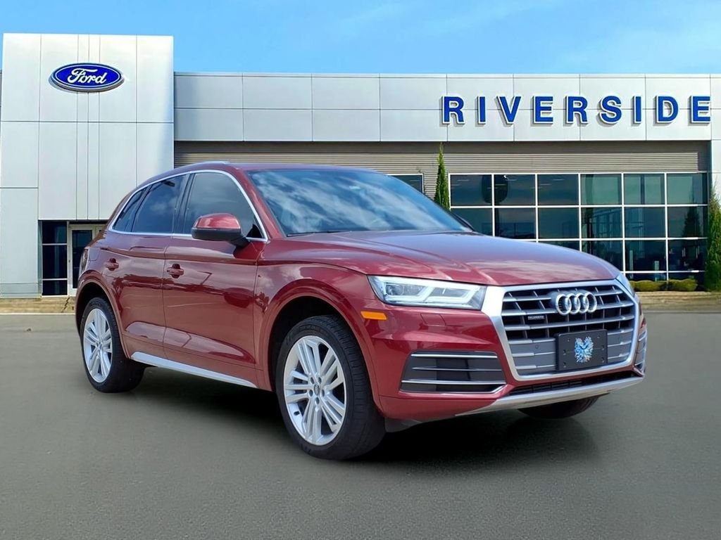 2018 Audi Q5 2.0T quattro S tronic Premium Plus's photo