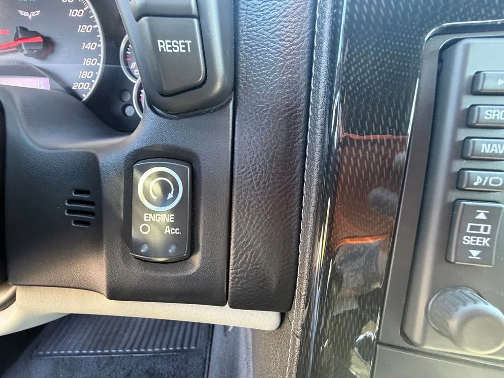 Used 2009 Gray Chevrolet Z06 image 36