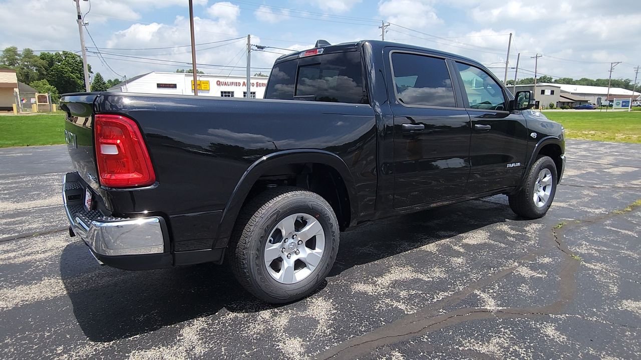 New 2026 Diamond Black Crystal Pearlcoat RAM Big Horn/Lone Star image 8
