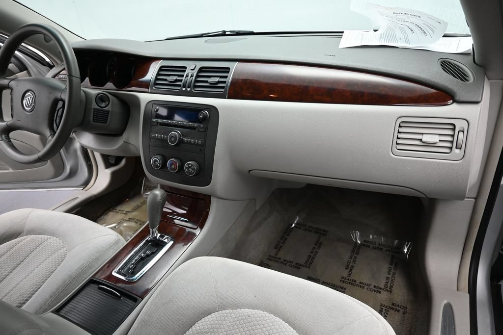 Used 2009 Quicksilver Metallic Buick CX image 21