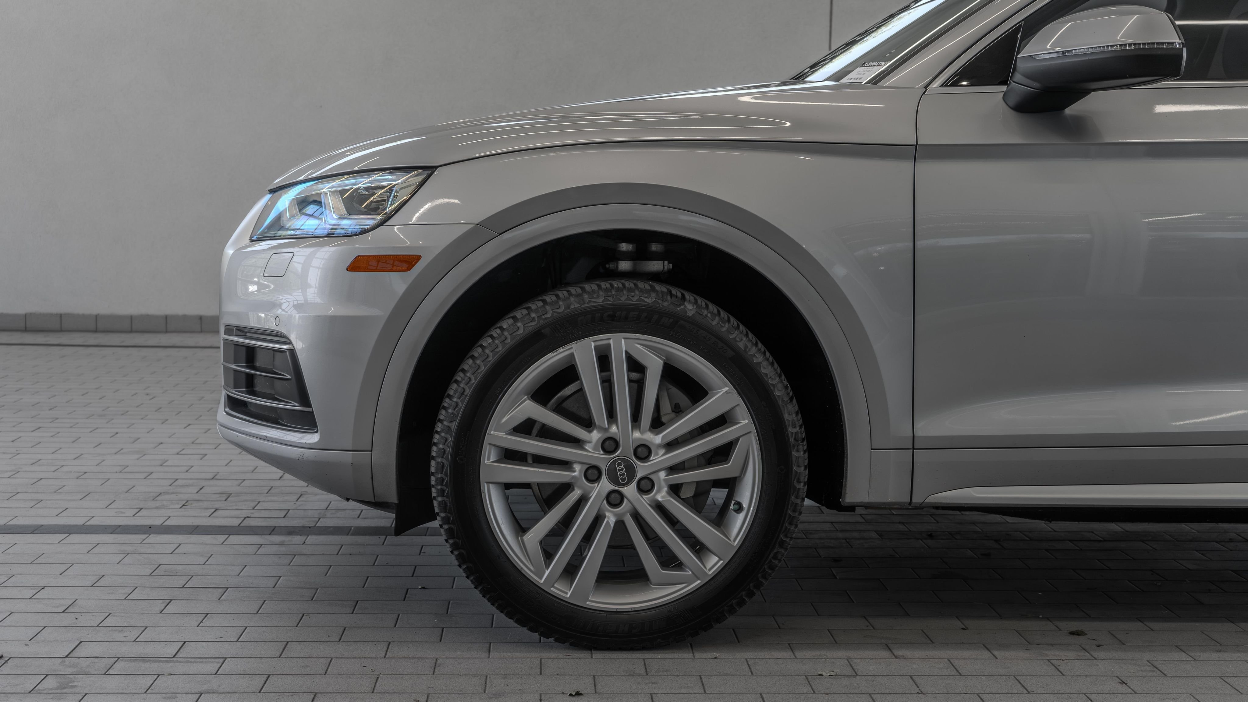 Used 2018 Florett Silver Metallic Audi 2.0T Premium image 4
