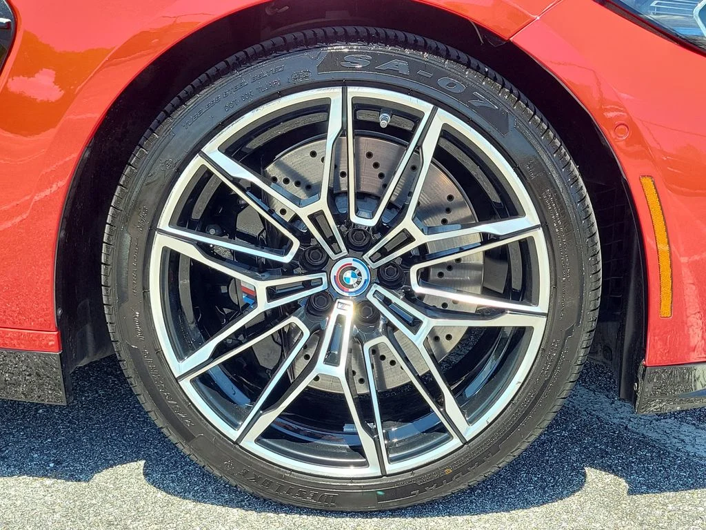 Used 2023  BMW Competition image 9