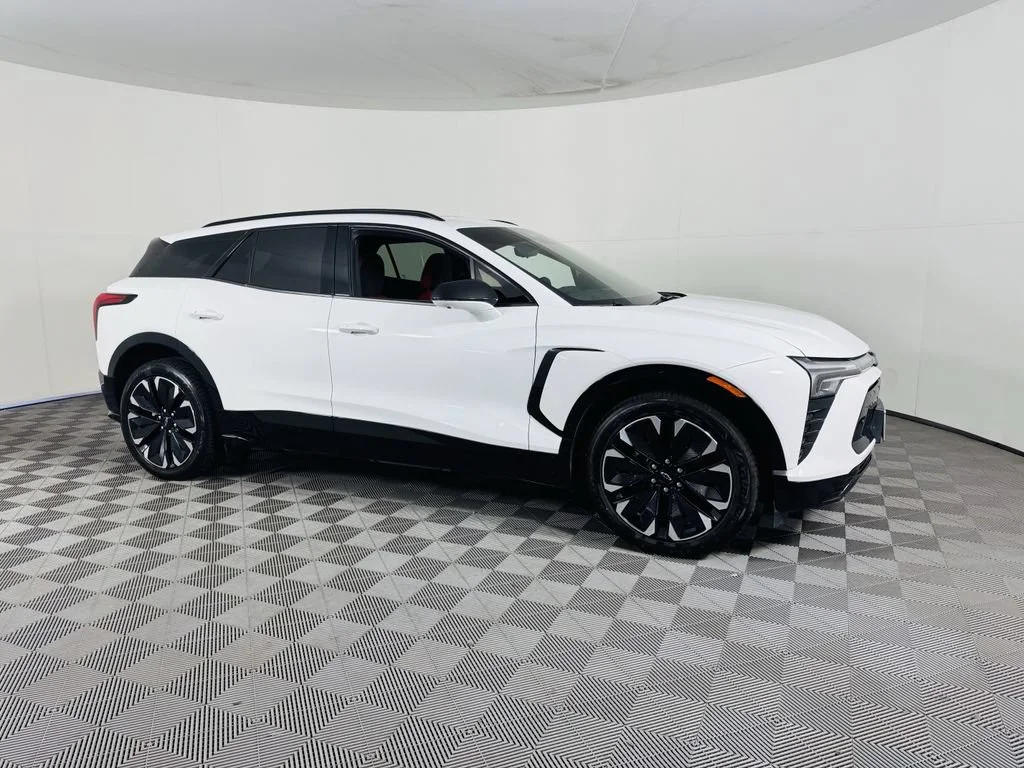 2024 Chevrolet Blazer EV RS RWD's photo