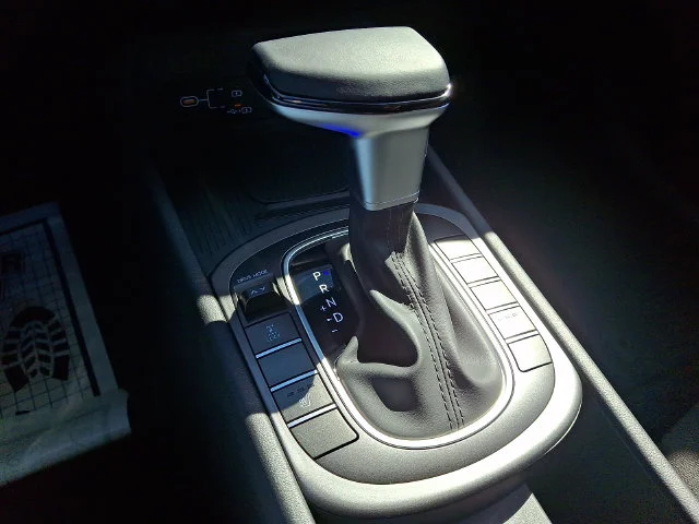 New 2027 White Hyundai SEL Sport image 10