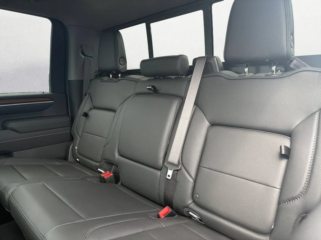 Used 2025 Summit White GMC Denali image 9