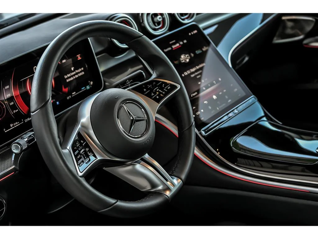 2025 Mercedes-Benz C-Class Sedan C 300 - Photo 15