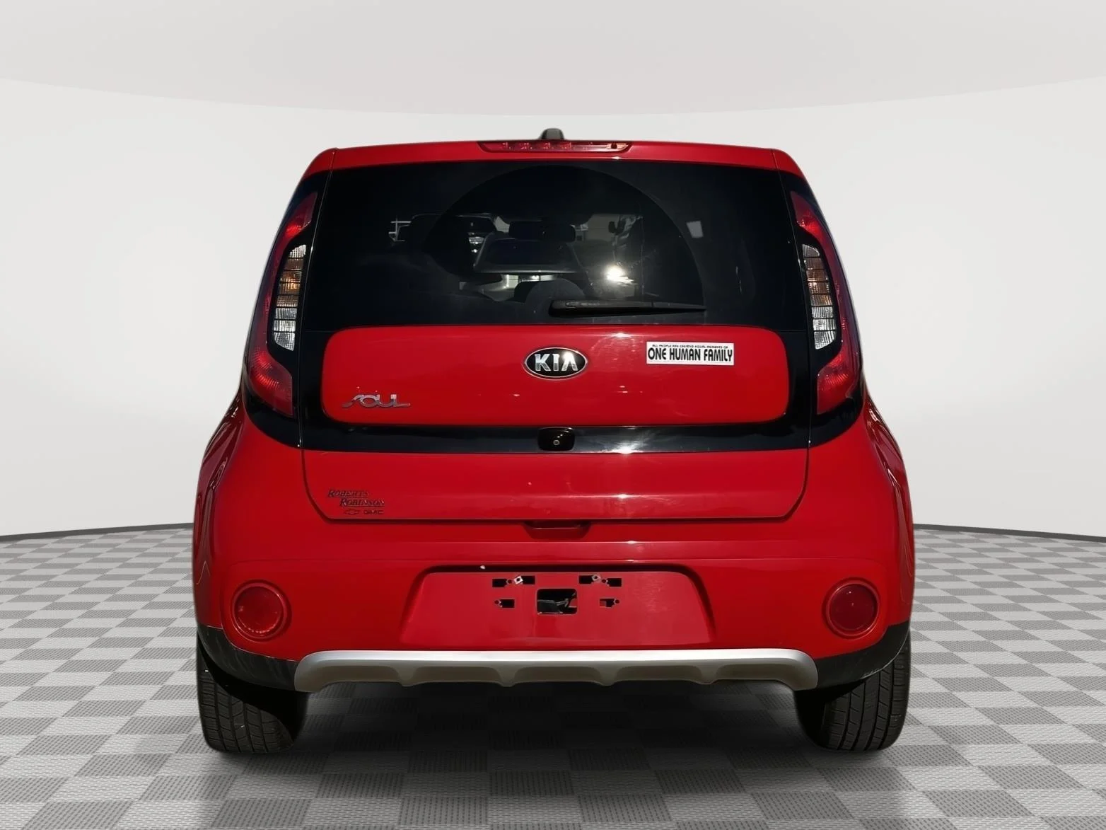 Used 2018 Inferno Red Kia + image 5