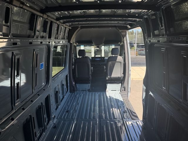 New 2026  Mercedes-Benz Cargo 170 WB image 30