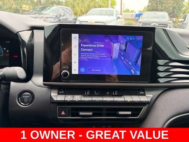Used 2025  Toyota LE image 21