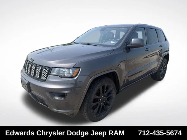 Used 2019 Gray Jeep Altitude image 3