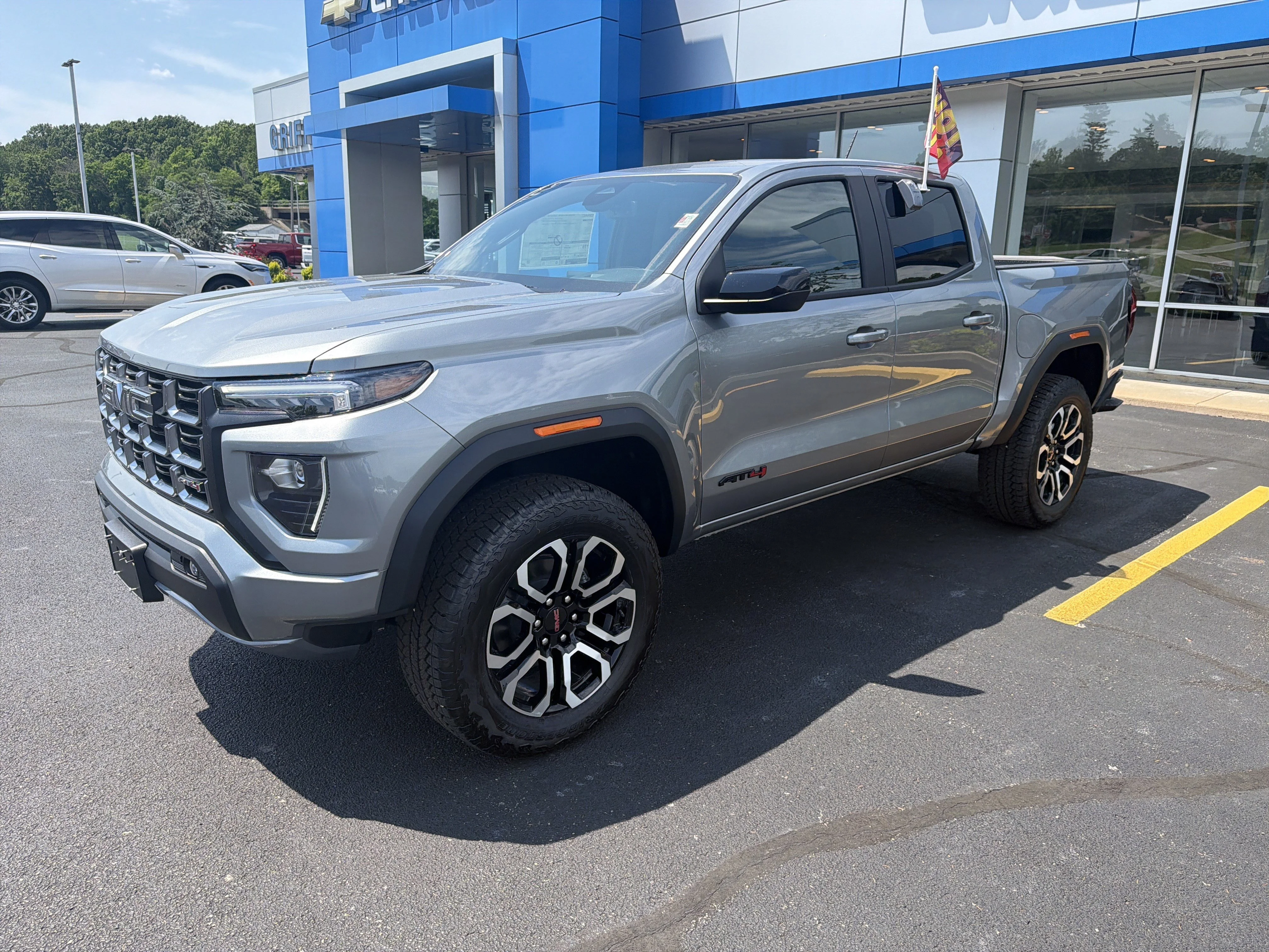 2026 GMC Canyon 4WD AT4 Crew Cab Short Box's photo
