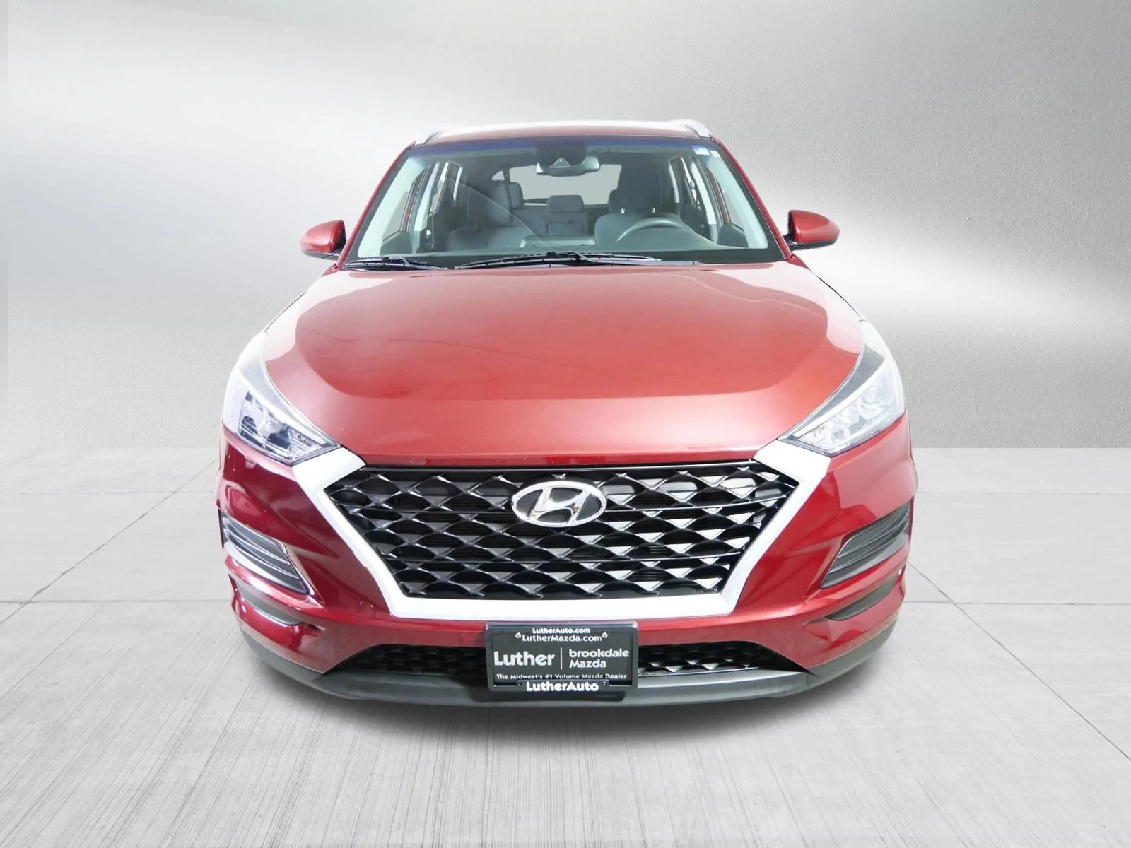 Used 2019 Gemstone Red Hyundai Value image 2