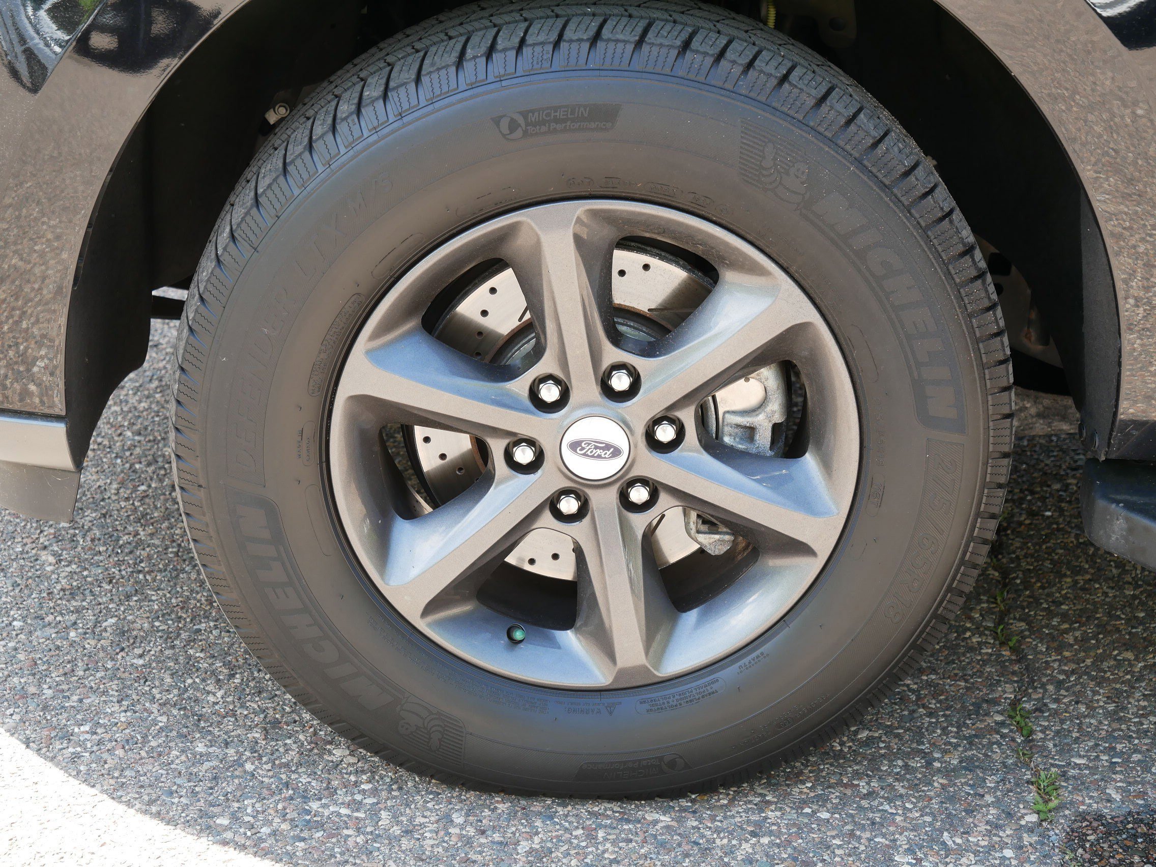Used 2021 Agate Black Metallic Ford XLT image 15