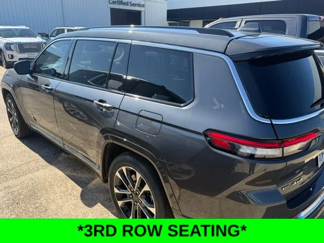 Used 2023 Gray Jeep Overland image 3