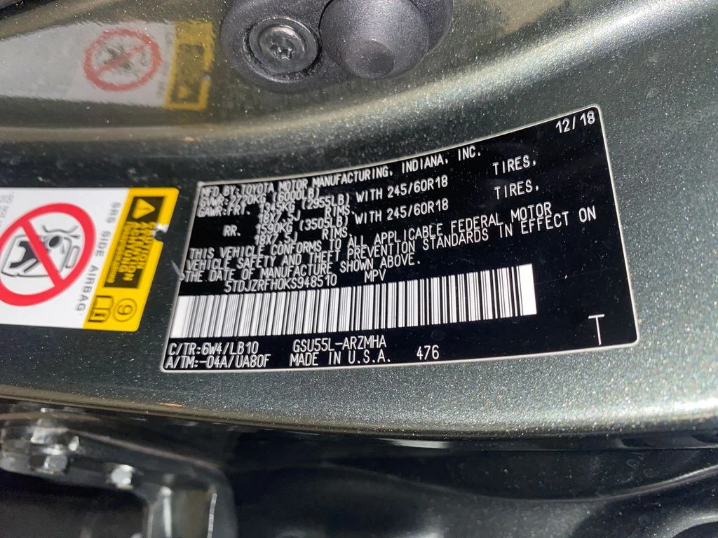 Used 2019 Green Toyota XLE image 29