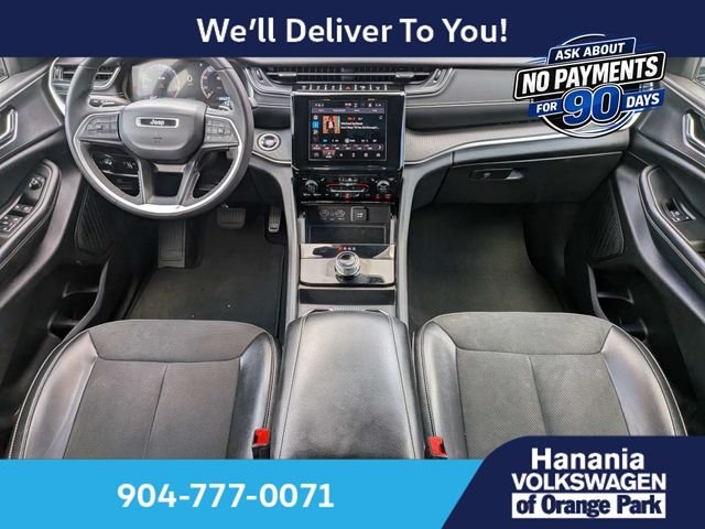 Used 2024 Gray Jeep Altitude image 16