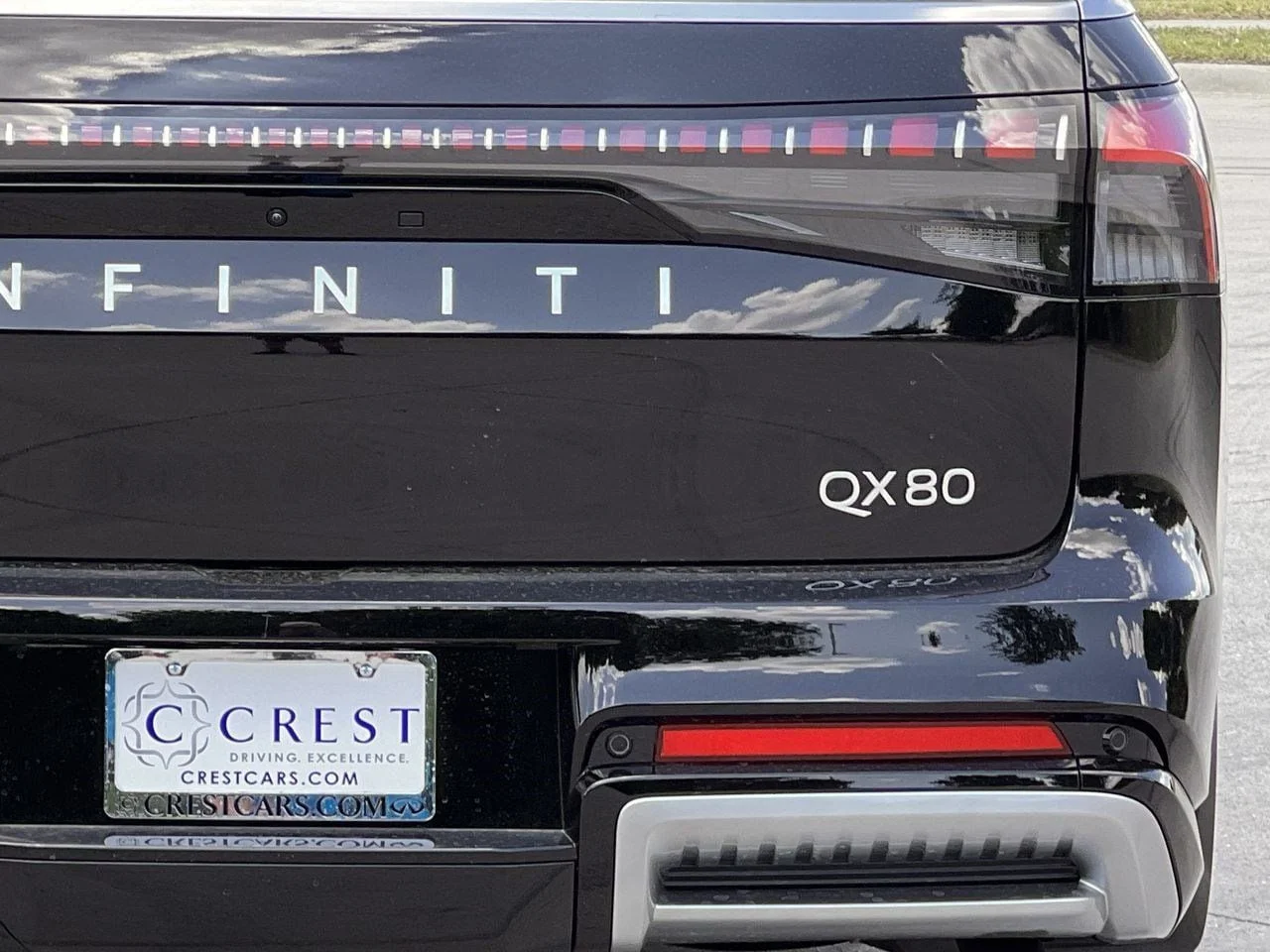New 2027 BLACK OBSIDIAN INFINITI Luxe 2WD image 5