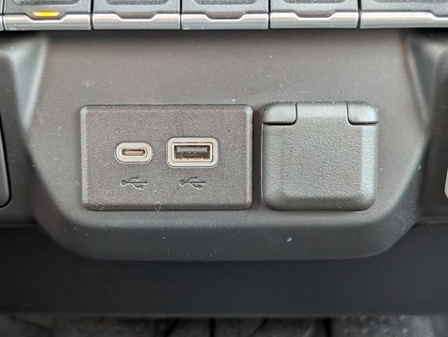 Used 2022 White Chevrolet Custom Trail Boss image 19