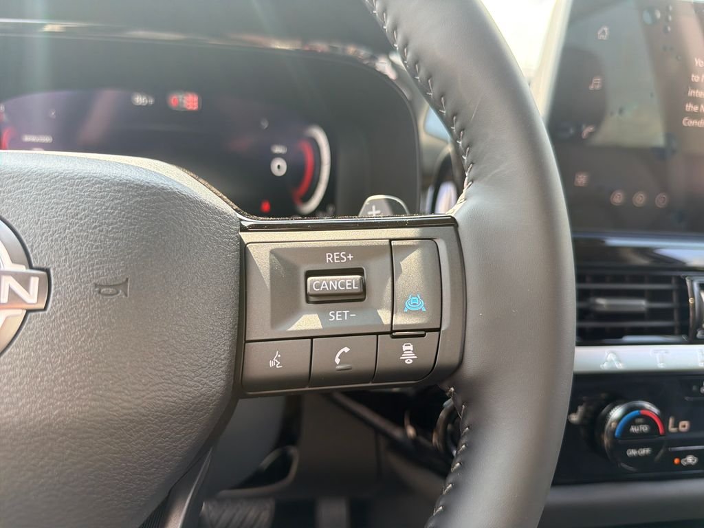 New 2026 Nissan Pathfinder SL 4D Sport Utility