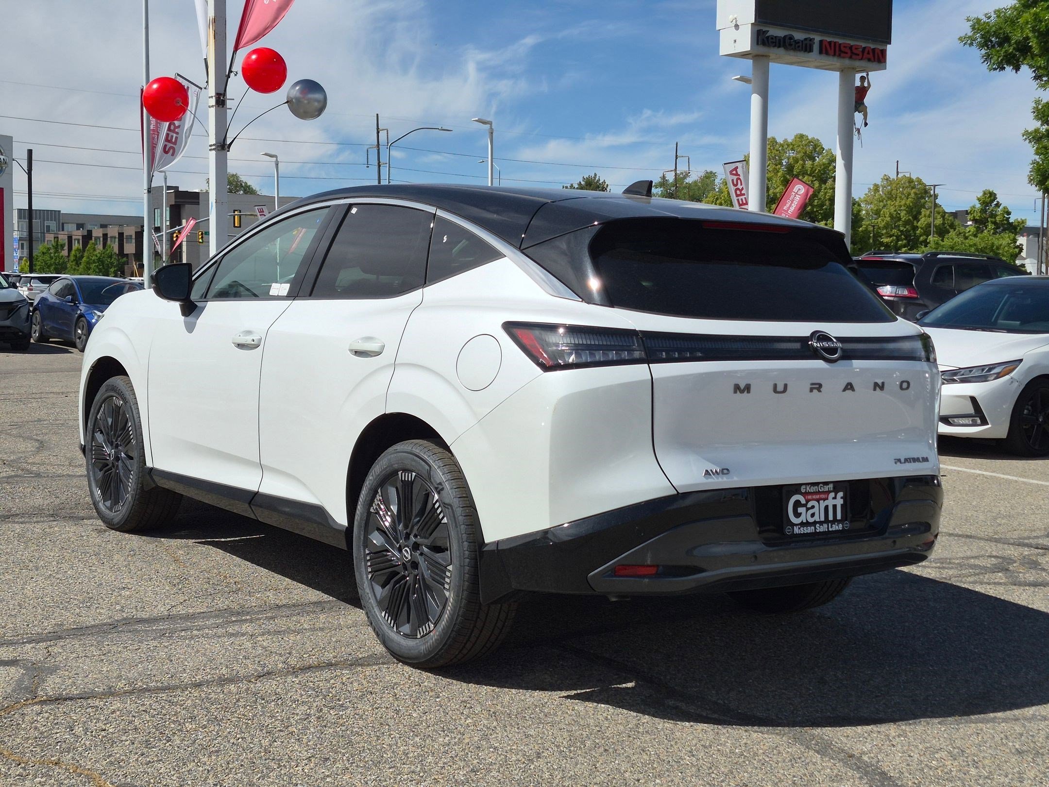 New 2026 Everest White Pearl Tricoat/Super Black Nissan Platinum image 5