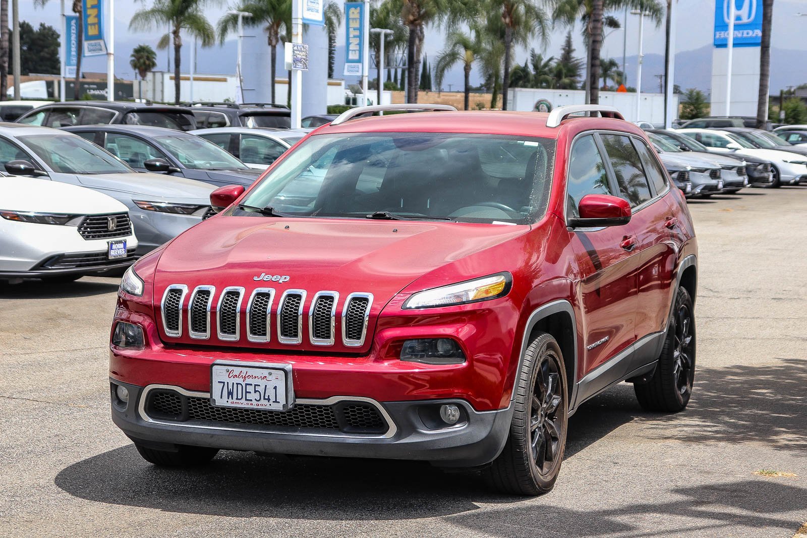 Used 2017 Deep Cherry Red Crystal Pearlcoat Jeep Limited image 3