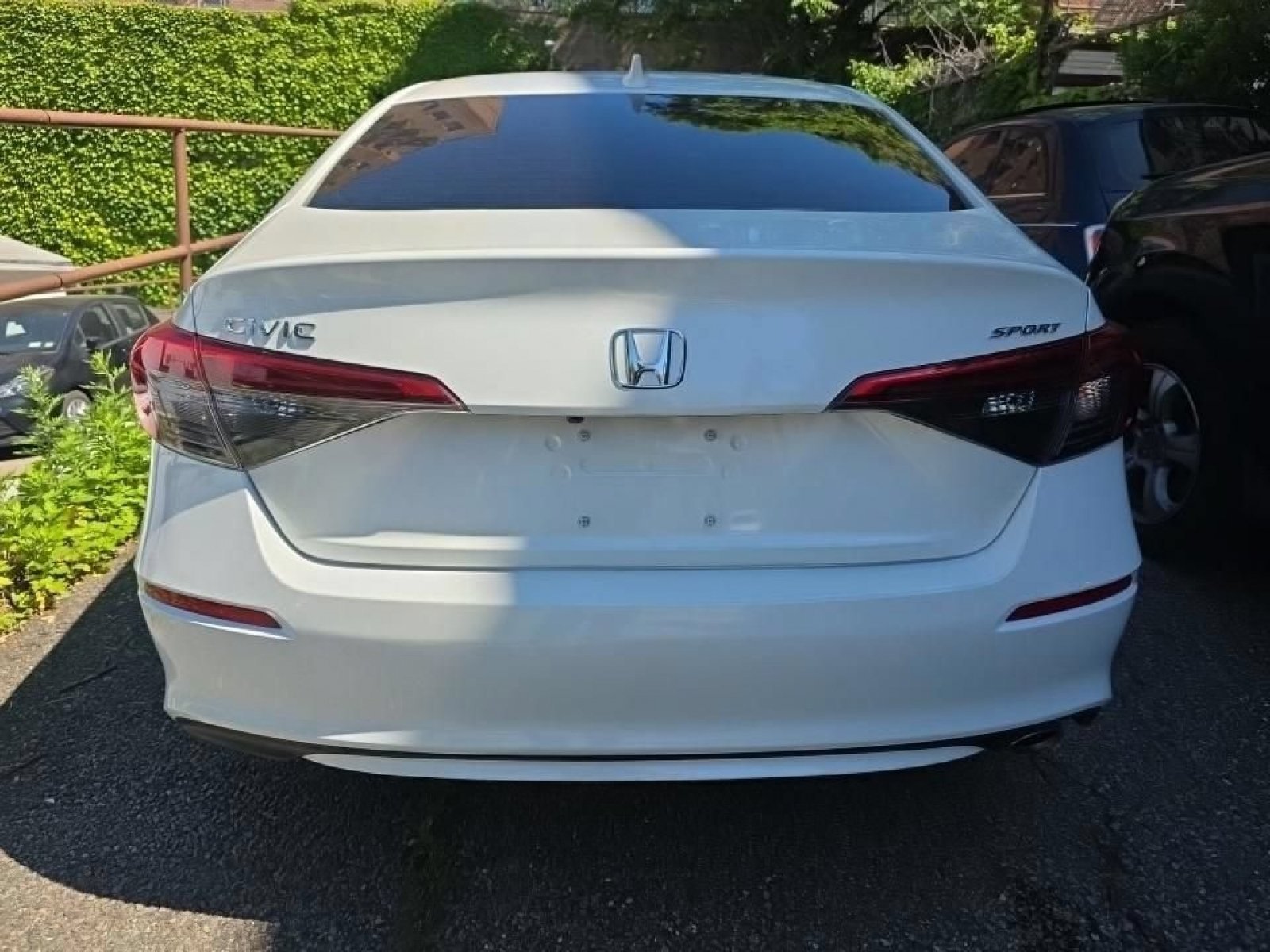 Certified Used 2024 Platinum White Pearl Honda Sport image 6