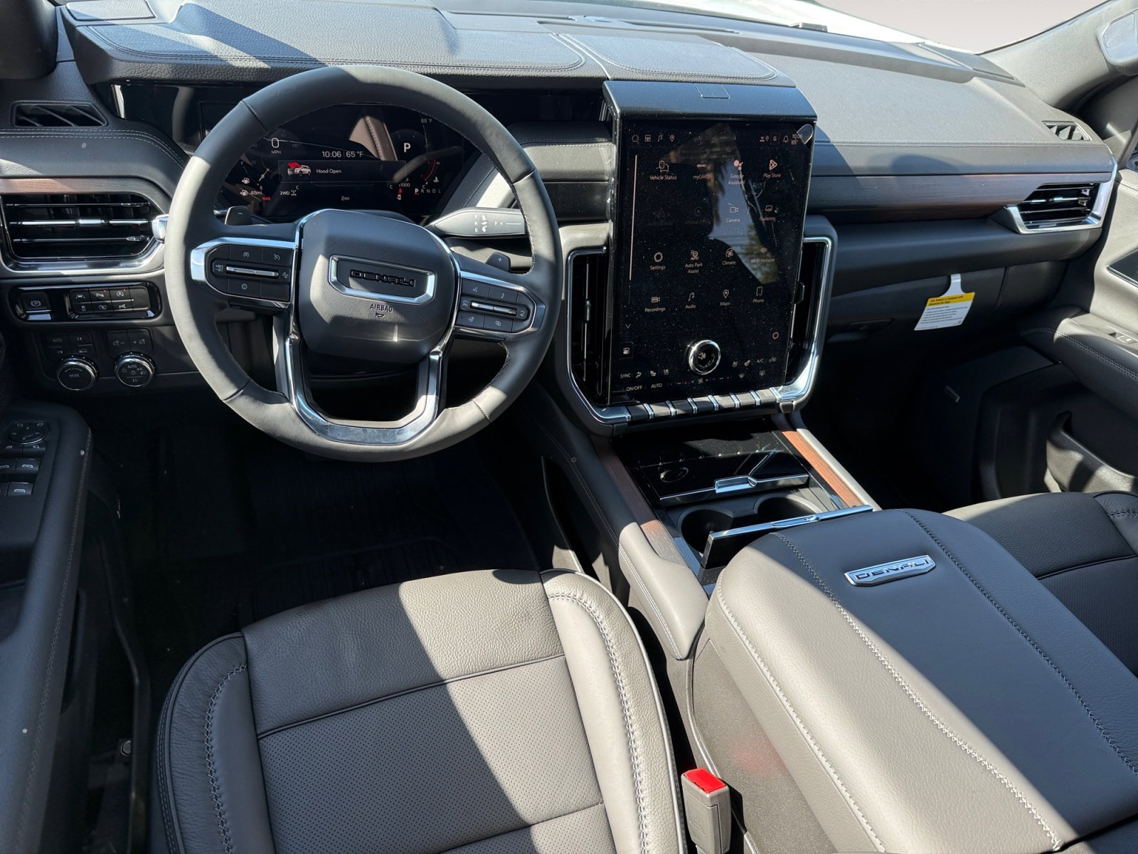 2026 GMC Yukon XL Denali - Photo 15