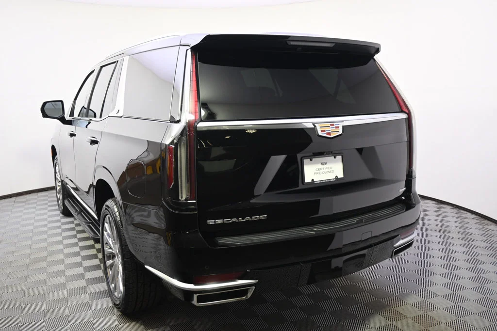 Used 2023 BLACK RAVEN Cadillac 4WD Premium Luxury image 4
