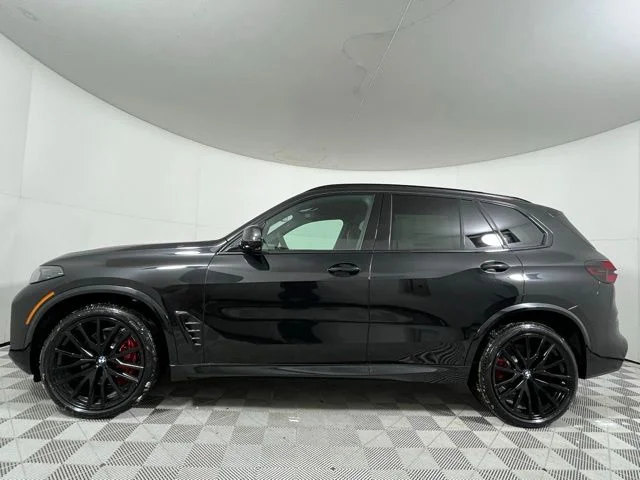 Used 2026 Black Sapphire Metallic BMW xDrive40i image 4