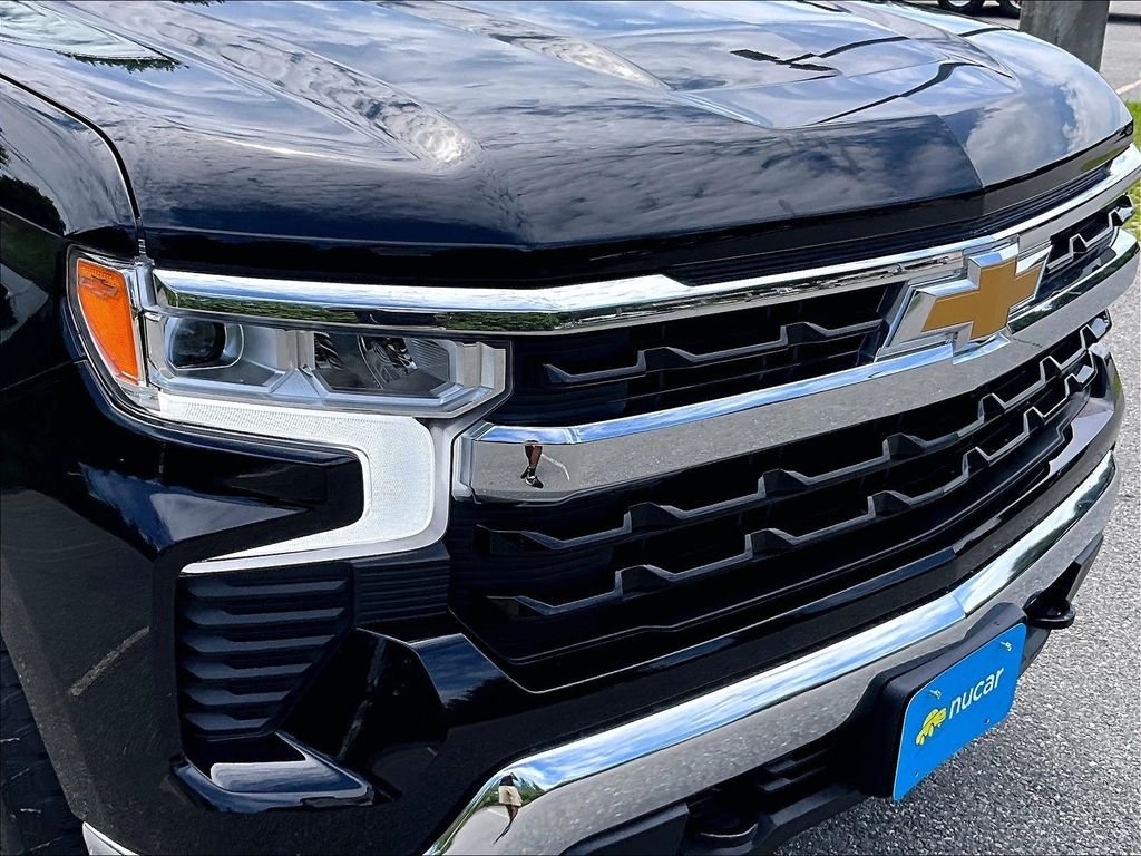Used 2023 Black Chevrolet LT image 33
