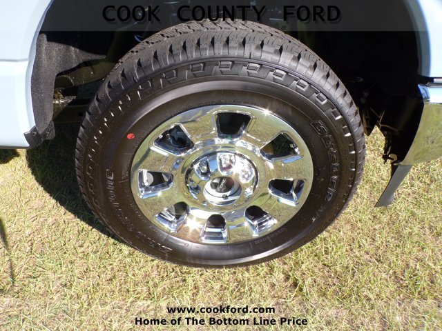 New 2027 Glacier Gray Metallic Tri-Coat Ford F-250® King Ranch® image 9