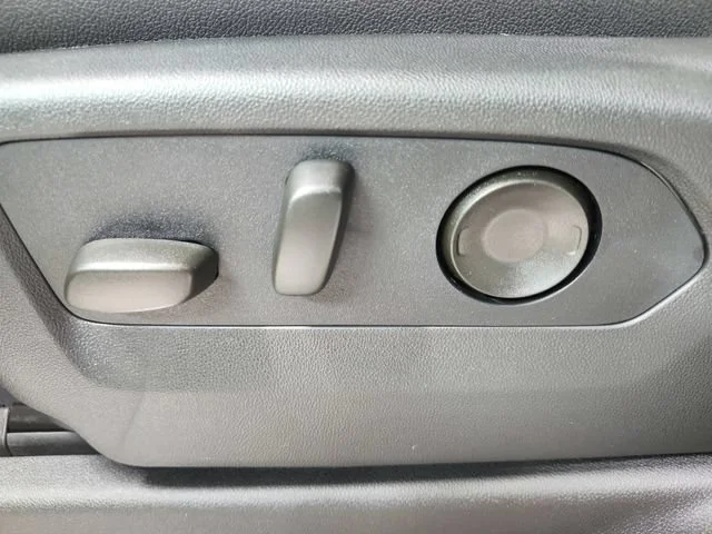 2026 GMC Sierra 1500 SLT - Photo 20