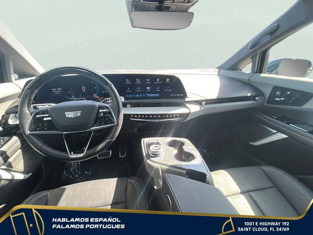 Used 2025 Argent Silver Metallic Cadillac Sport 2 image 23