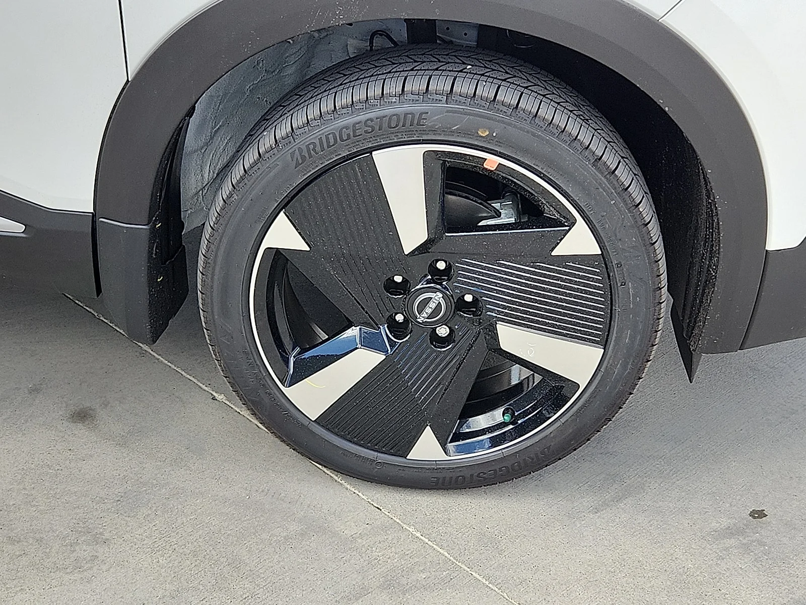 New 2026 QAC Aspen Whit Nissan SR All-Wheel Drive image 7