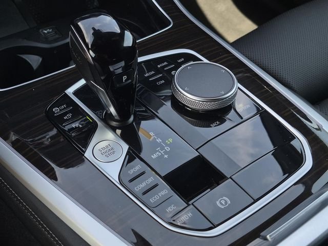 Used 2023 Black Sapphire Metallic BMW xDrive40i image 30