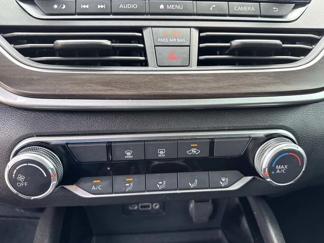 Used 2024 Silver Nissan 2.5 SV image 48