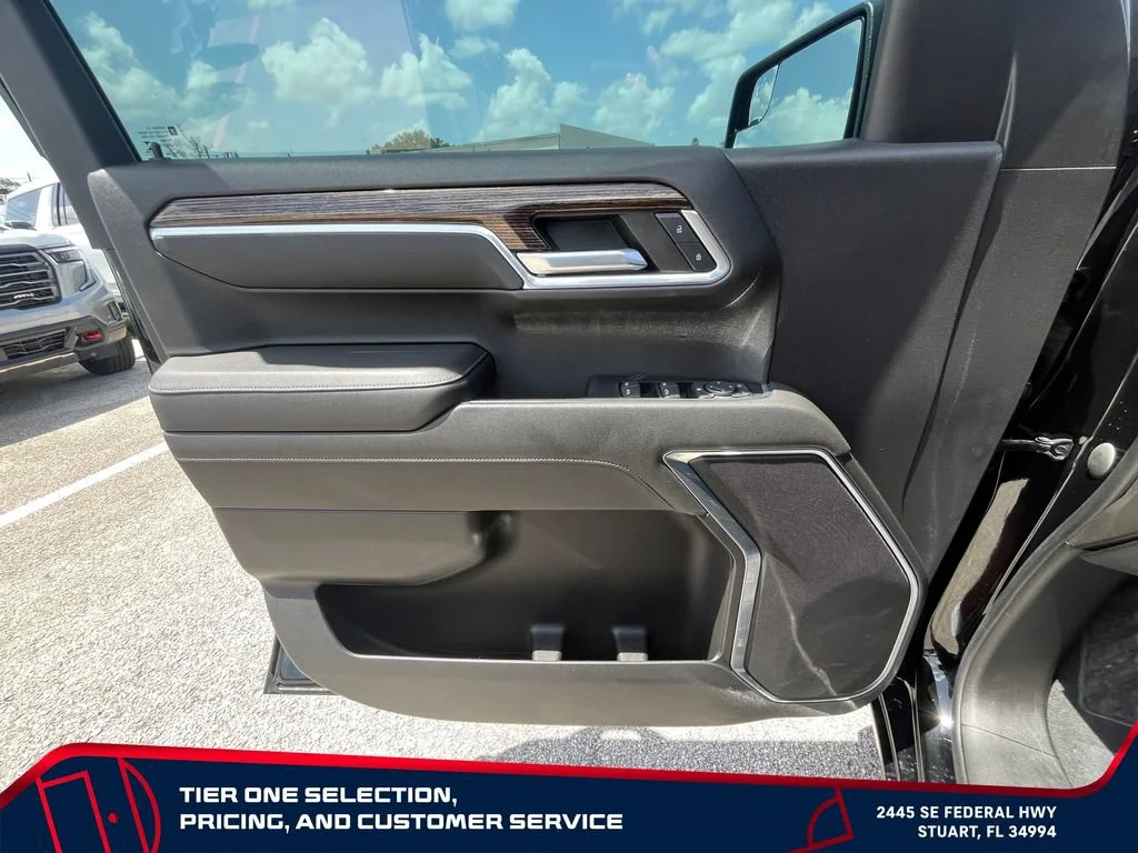 Certified Used 2022 ONYX BLACK GMC Elevation image 23