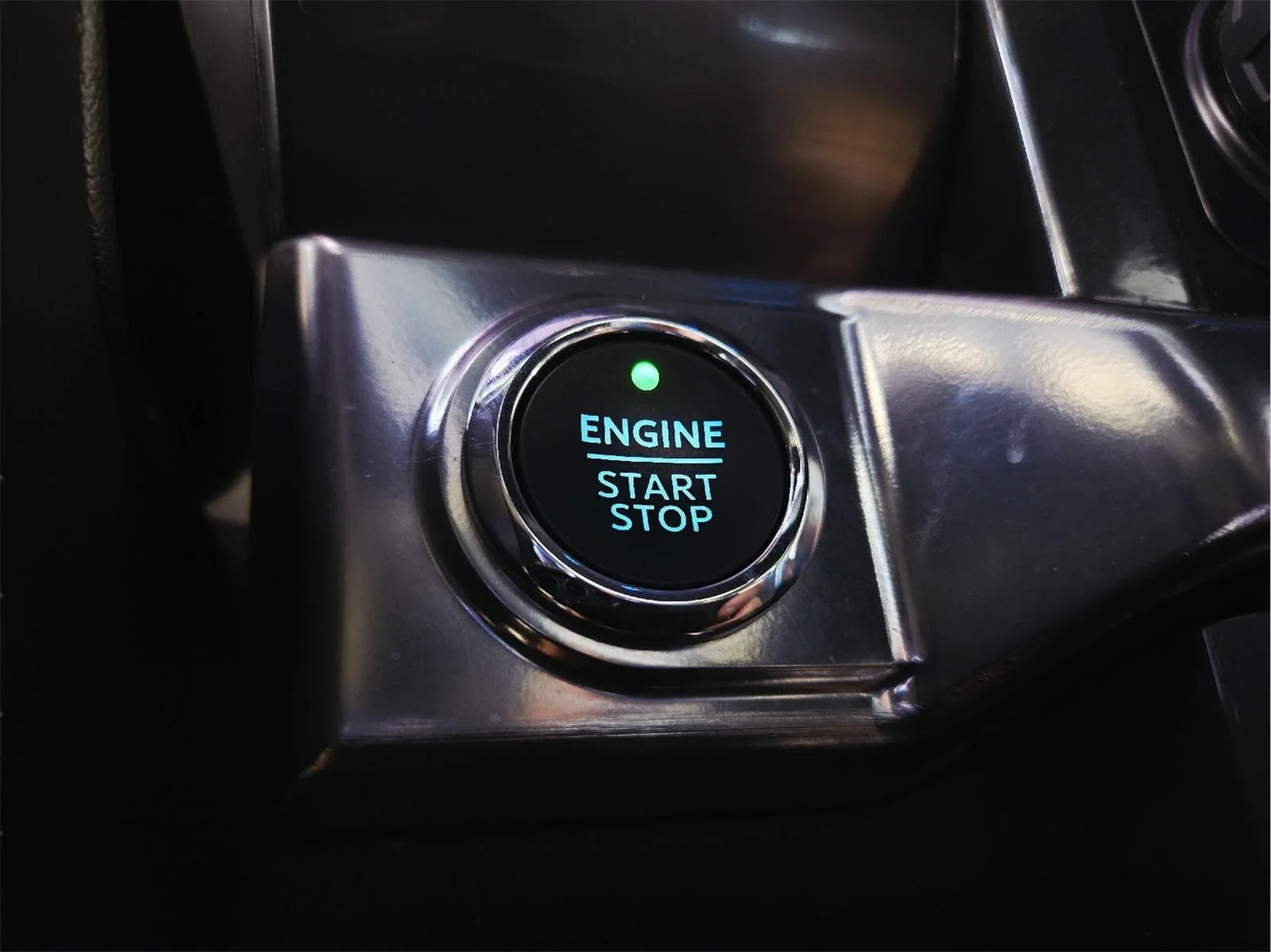 Used 2023 Carbonized Gray Ford LARIAT image 20