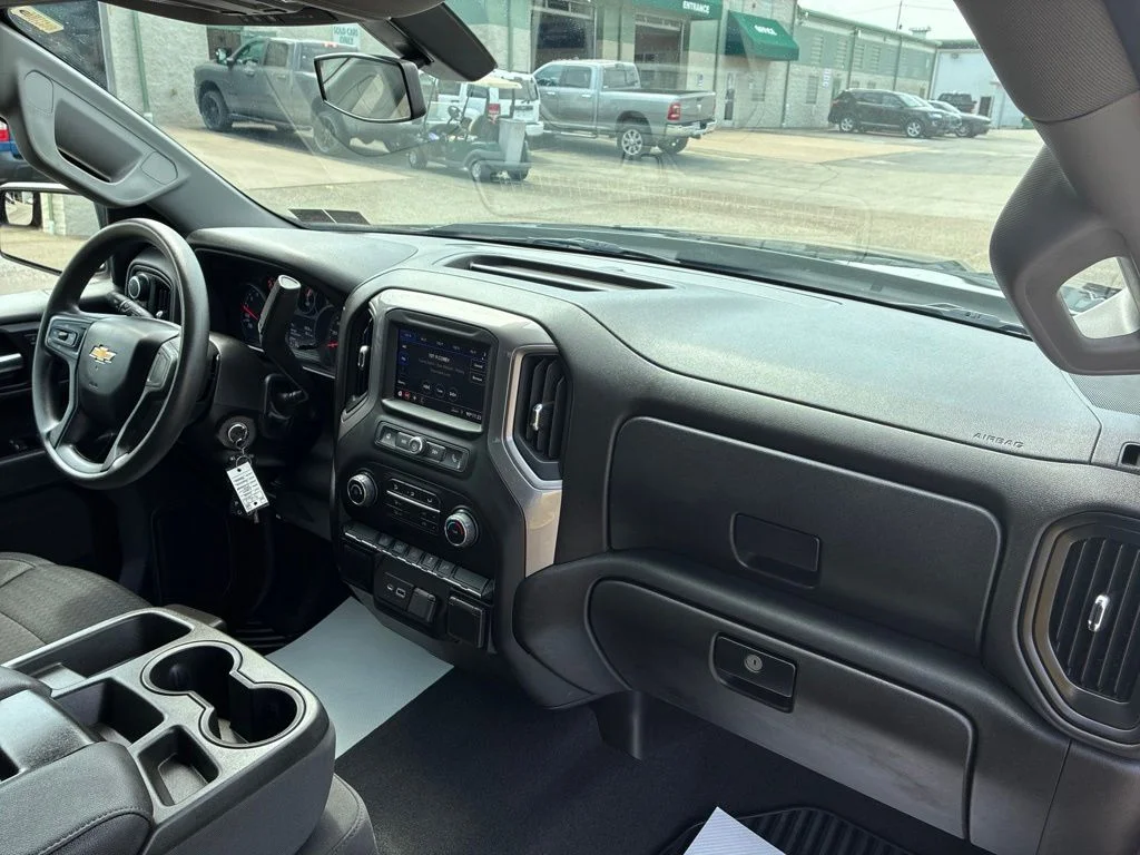 Used 2022 Black Chevrolet Custom image 20