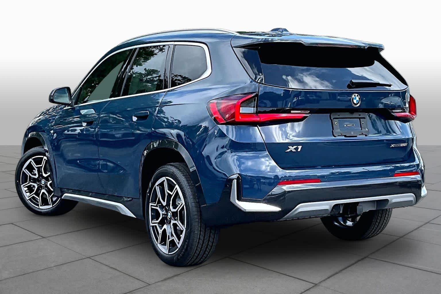 New 2026 Night Dusk Blue Metallic BMW xDrive28i image 12