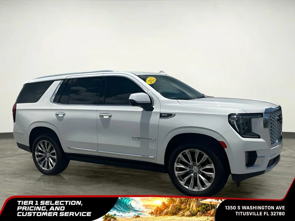 Used 2022 White Frost Tricoat GMC Denali image 12