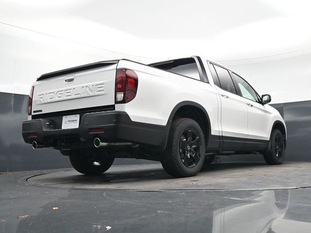 New 2026 Platinum White Pearl Honda Black Edition image 32